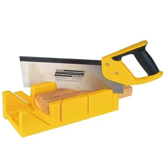 Ofertă specială Set fierastrau si cutie de taiere la unghi Mannesmann 30182, 300 mm